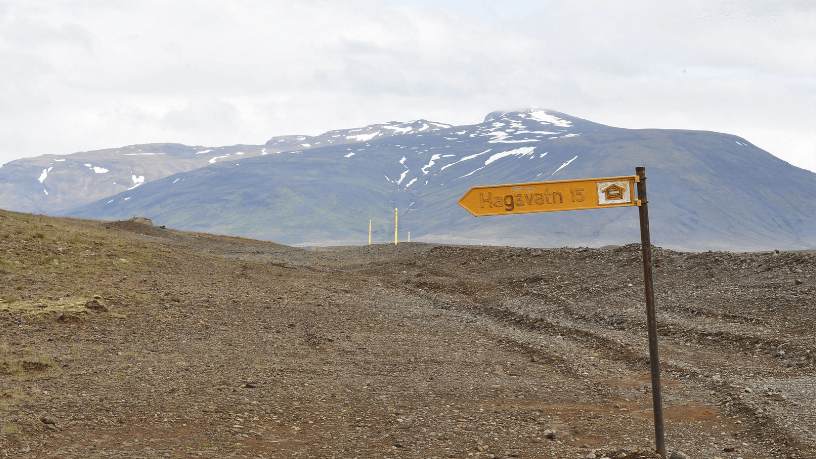 Rocky terrain F Road in the Icelandic Highlands. 