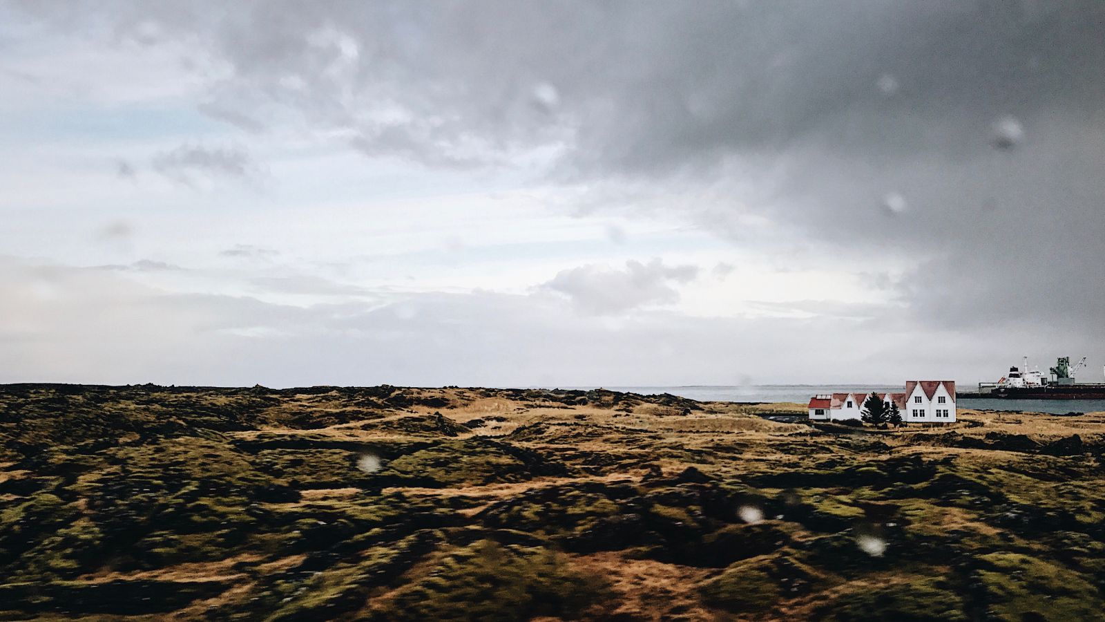 A rainy day along the coast in Iceland.